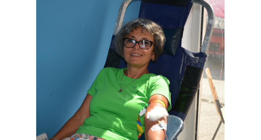 У ванредној акцији крв дали чланови СНС Пећинци